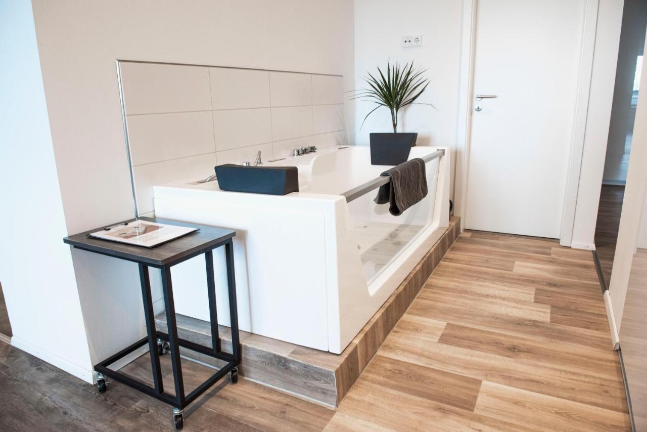 Luxus Suite Im Herzen Von Kempten***** +Parkplatz エクステリア 写真