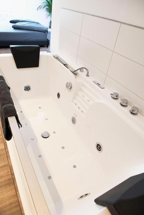 Luxus Suite Im Herzen Von Kempten***** +Parkplatz エクステリア 写真